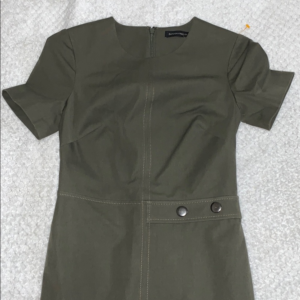 COPY - Banana Republic Spring Short Sleeve Dress